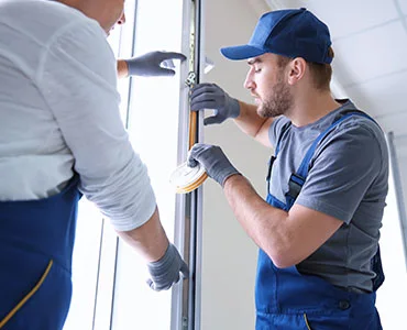 glass repair experts in Pine Hills, FL